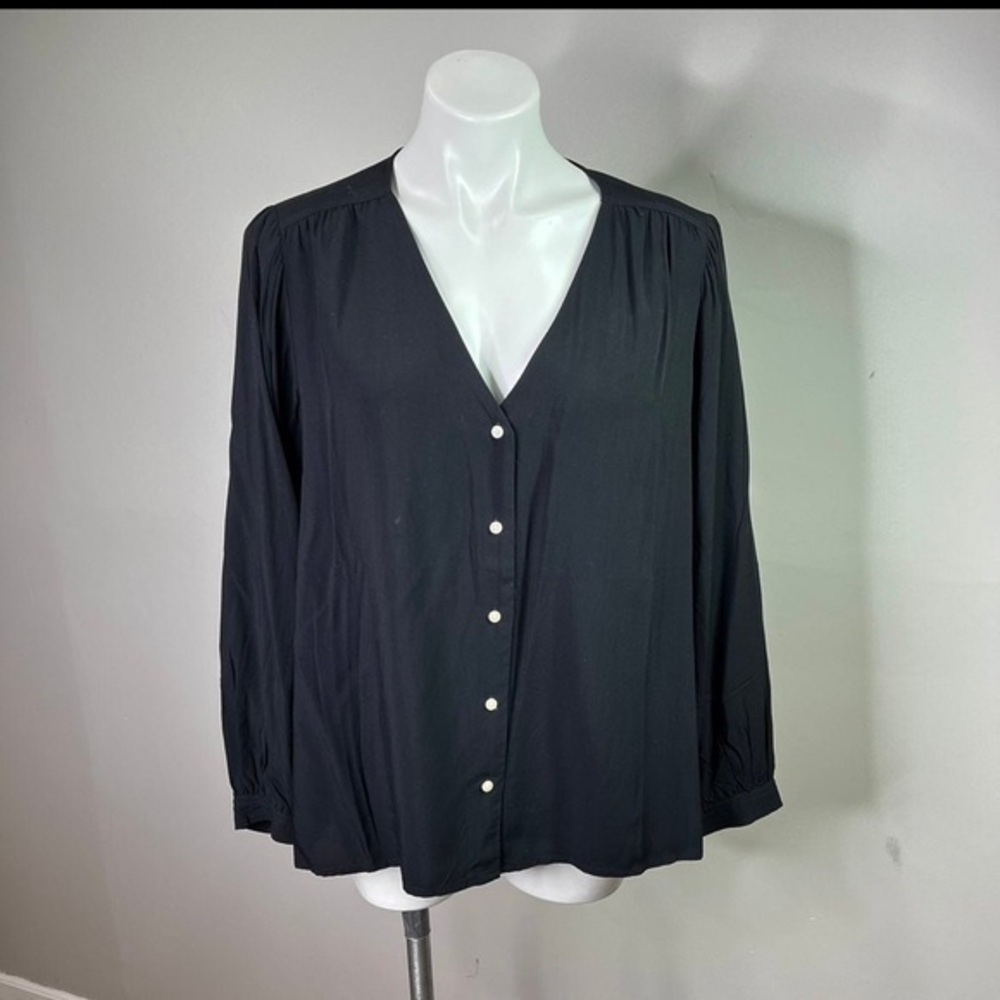 NWT Gap shirt size XL